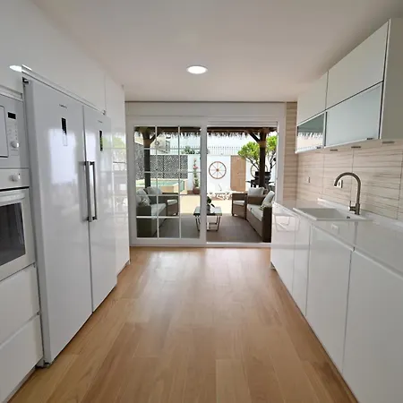 Villa Wonderstays Lucia