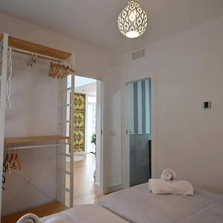Wonderstays Lucia Villa